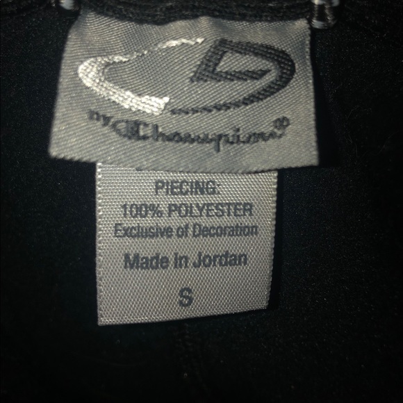 women’s light weight, water resistant, outerwear - Picture 4 of 4